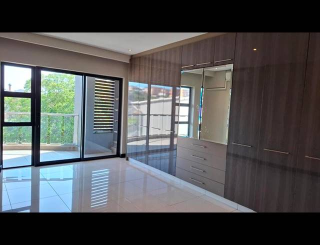 3 BEDROOM PROPERTY TO RENT IN OVERPORT